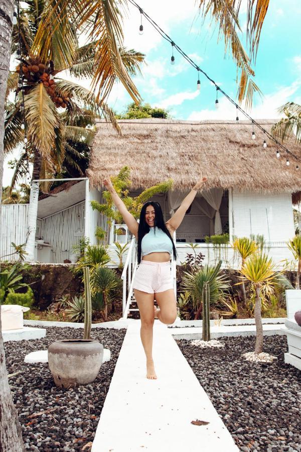 Tropical Glamping Nusa Penida - Private Romantic Seaside Bungalow Diamond Beach Pelilit Exterior foto