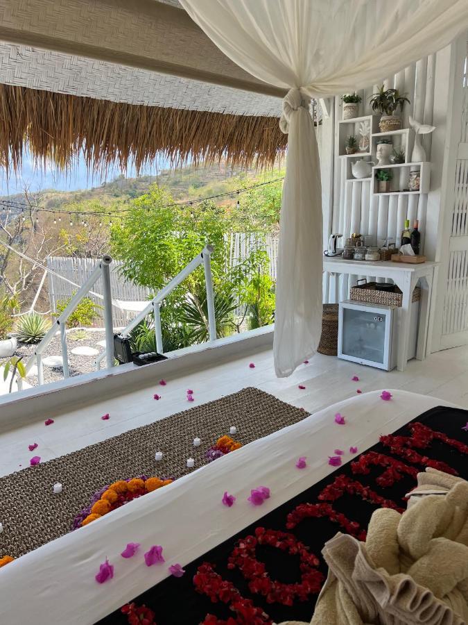 Tropical Glamping Nusa Penida - Private Romantic Seaside Bungalow Diamond Beach Pelilit Exterior foto
