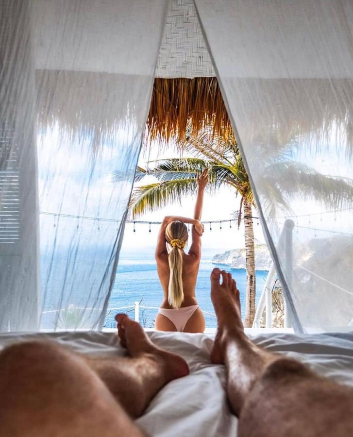 Tropical Glamping Nusa Penida - Private Romantic Seaside Bungalow Diamond Beach Pelilit Exterior foto