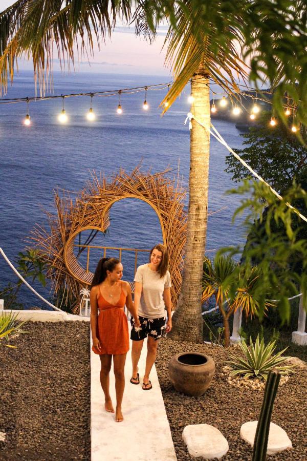 Tropical Glamping Nusa Penida - Private Romantic Seaside Bungalow Diamond Beach Pelilit Exterior foto