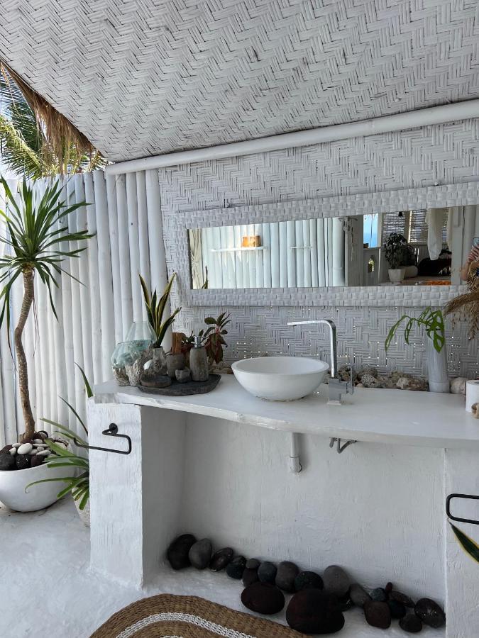 Tropical Glamping Nusa Penida - Private Romantic Seaside Bungalow Diamond Beach Pelilit Exterior foto