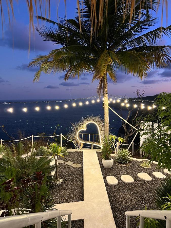 Tropical Glamping Nusa Penida - Private Romantic Seaside Bungalow Diamond Beach Pelilit Exterior foto